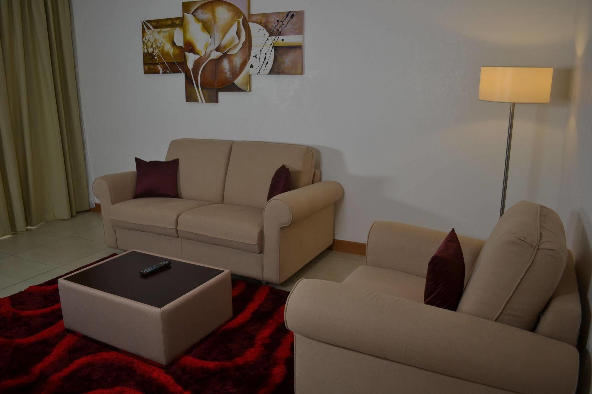 Star Land Hotel Bonapriso Дуала Экстерьер фото