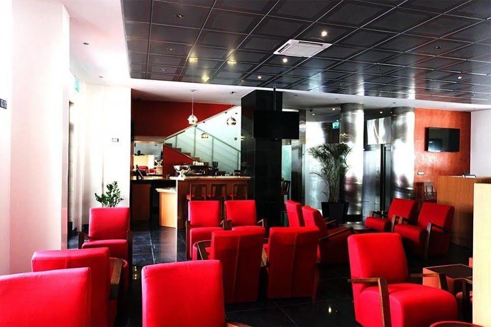 Star Land Hotel Bonapriso Дуала Экстерьер фото